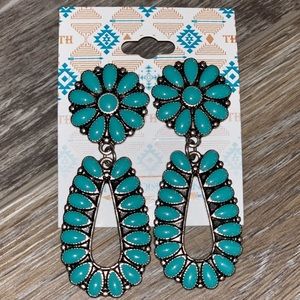 Gorgeous! Dress up any outfit with these beauties